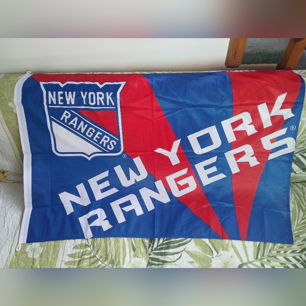 New York Rangers Banner Flag 3'5" x 2'4" (41" x 28")